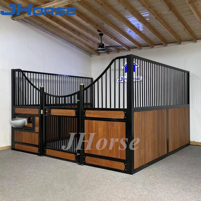 কাস্টম আকার 4x2.2m ইউরোপীয় ঘোড়ার স্টল বাঁশের অন্দর ঘোড়া এরিনা প্যানেল