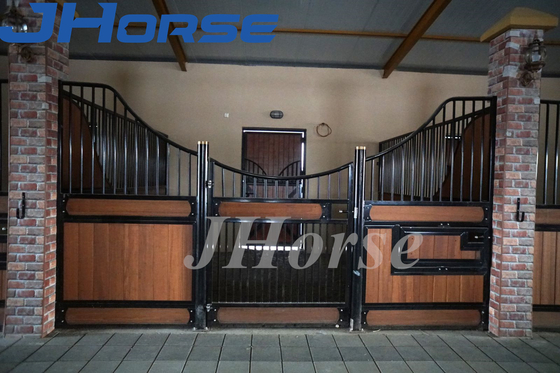 উচ্চ স্থায়িত্ব 3.5x2.2m ঘোড়া স্থির ফ্রন্ট জনপ্রিয় ঘোড়া সরঞ্জাম