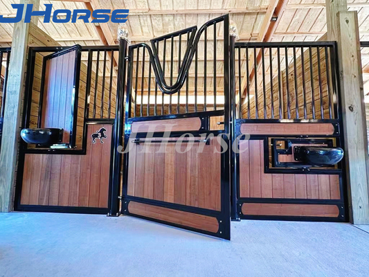 6ft X 6ft প্রিফেব্রিকেটেড হর্স বার্ন প্যানেল কাস্টমাইজড ফ্রেম ঘোড়া স্থির ফ্রন্ট
